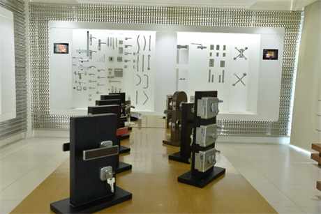 Kich Corporate Park Hardware Display 2