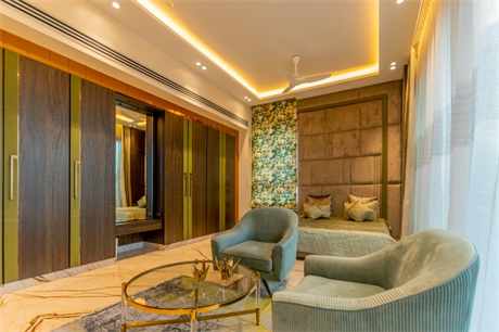 Penthouse Mumbai Bedroom Chairs