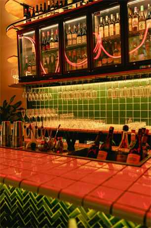 Pizzeria Neon Bar Seating