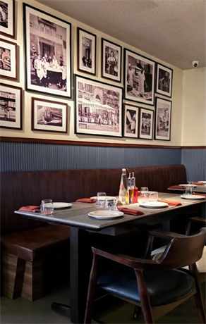 Slaps Restaurant Photo Frame Booth
