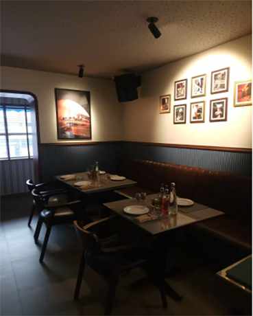 Slaps Nagpur Dining Space